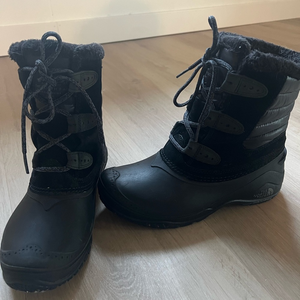The North Face Black Winter Lace-Up Insulated Snow Boots